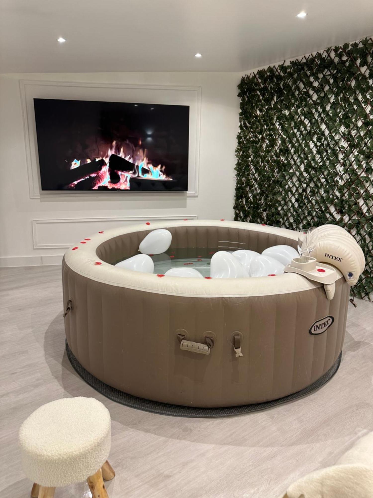 Apartment F2 Jacuzzi Moderne Et Spacieux Etampes