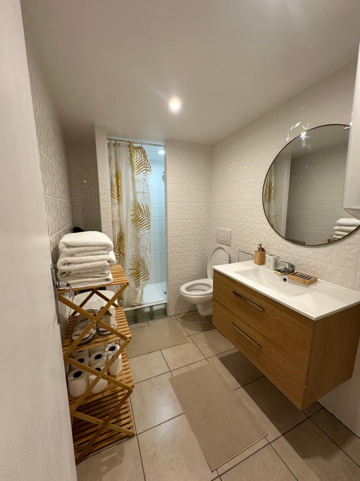 F2 Jacuzzi Moderne Et Spacieux Apartment